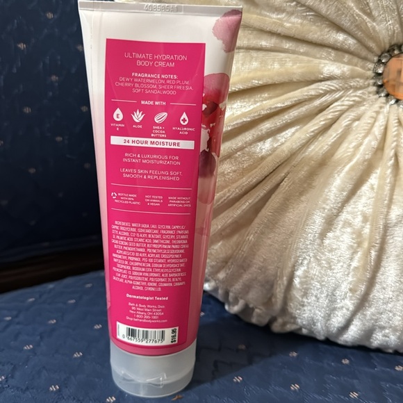 BATH & BODY WORKS SET. . ..CHERRY BLOSSOM SCENT - Picture 4 of 6